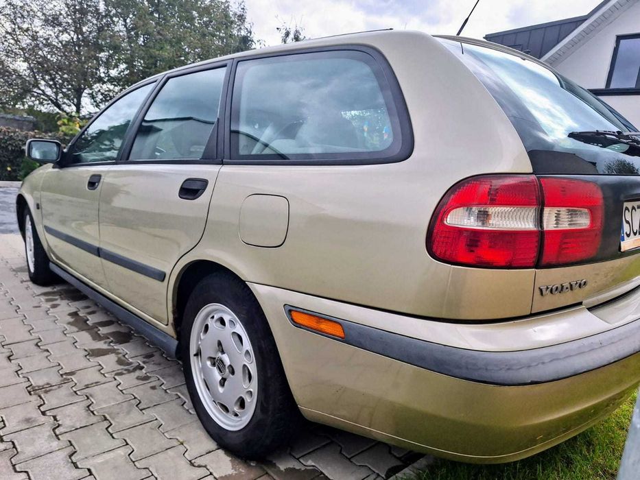 Volvo V40 1,8 benzyna LPG