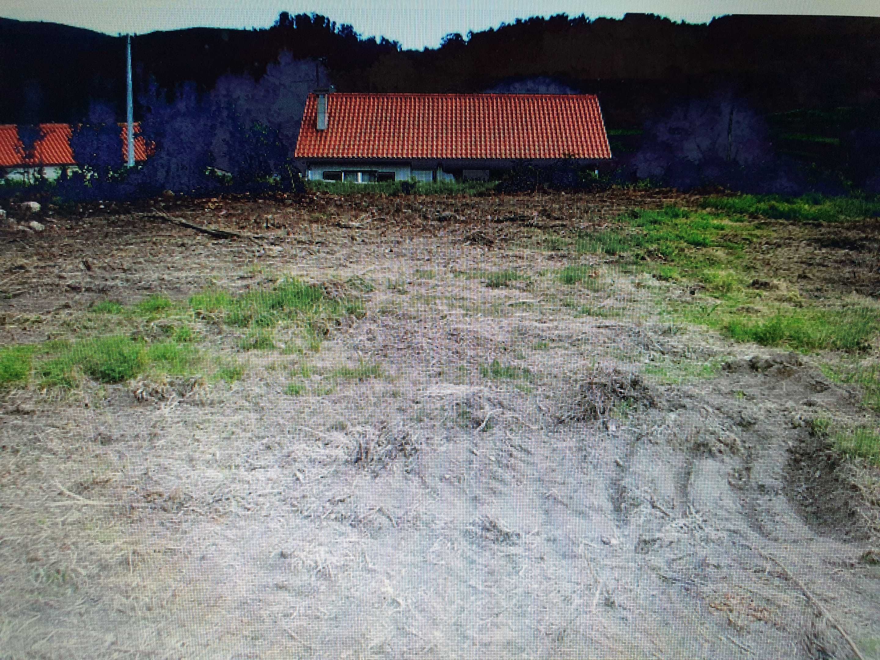 Terreno em Candemil  - V.N.CERVEIRA- 1600m2