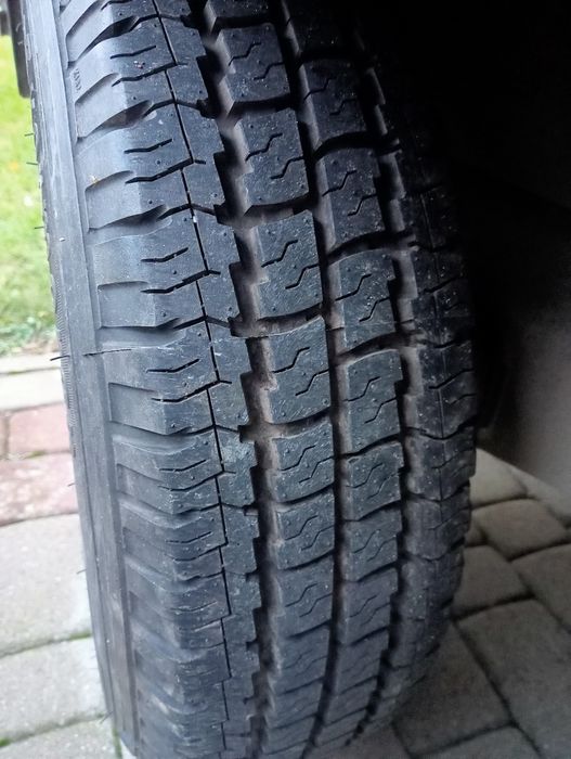 Przyczepka samochodowa Saris, stan idealny