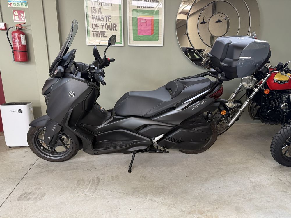 Yamaha X Max 300