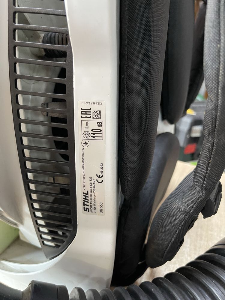 Stihl BR 550 / бензинова повітродуйка 1000 л/хв