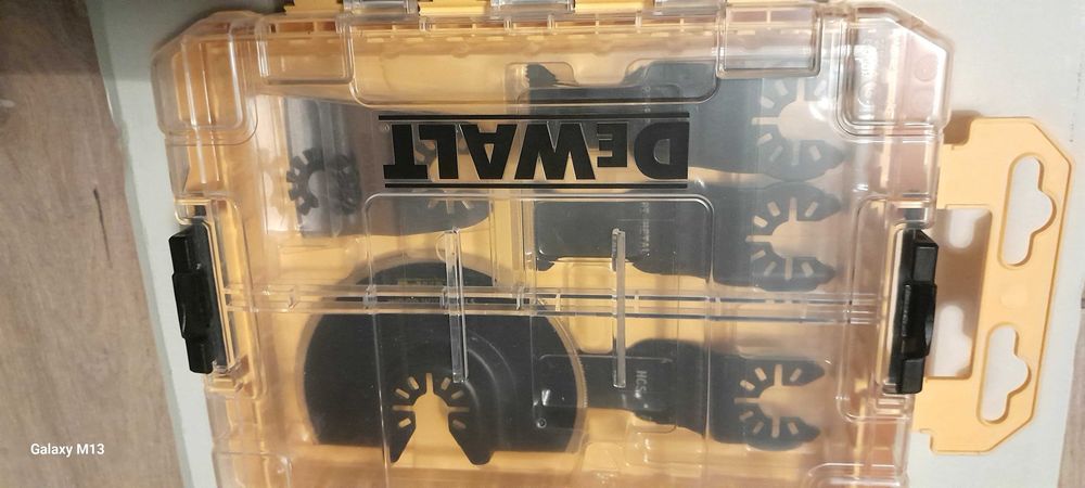 Dewalt zestaw multitool