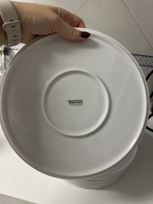Vendo servico pratos rasos 6 + 6