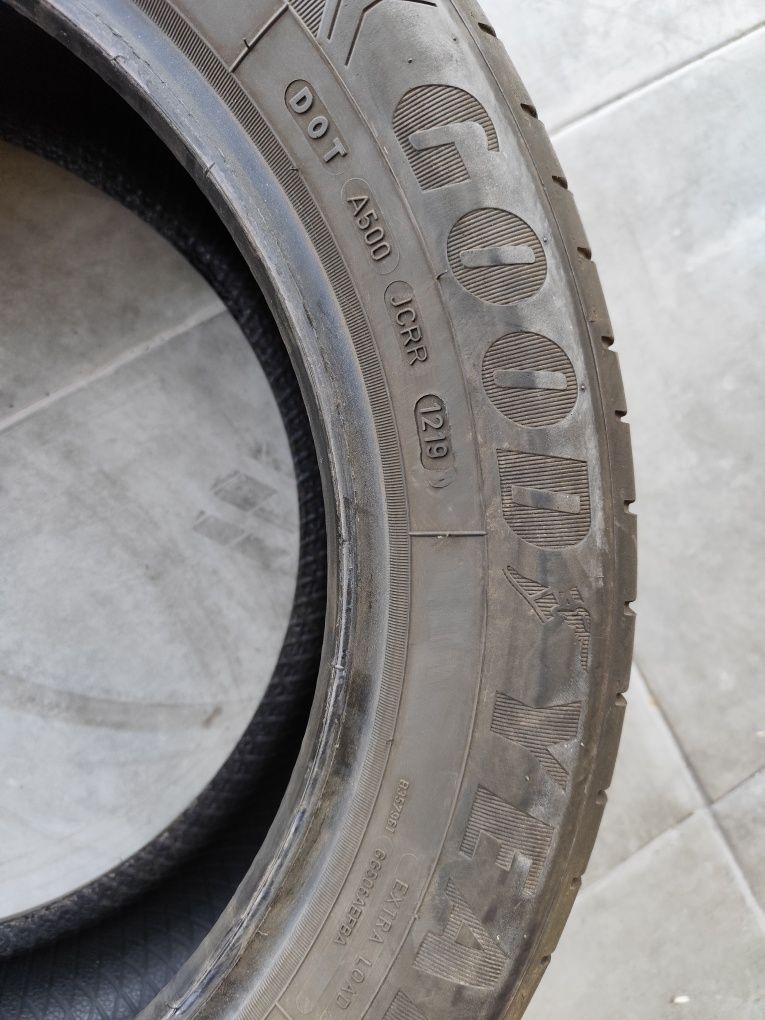 Pneus 225/55r17 Goodyear EfficientGrip Performance 90% piso