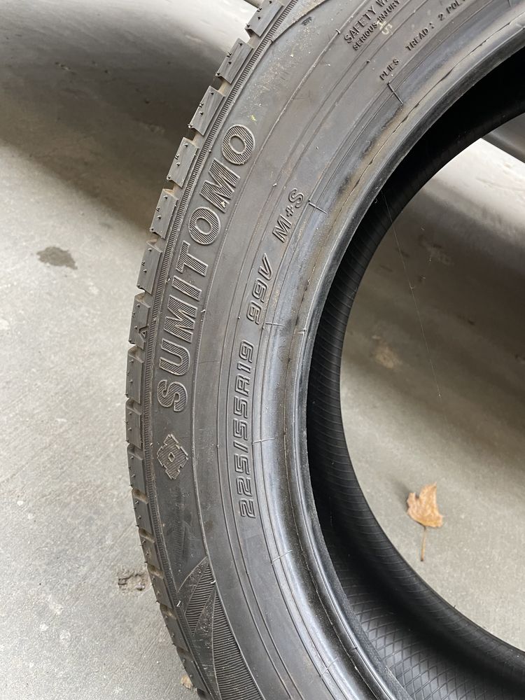 Продам колеса sumitomo 225/55r19