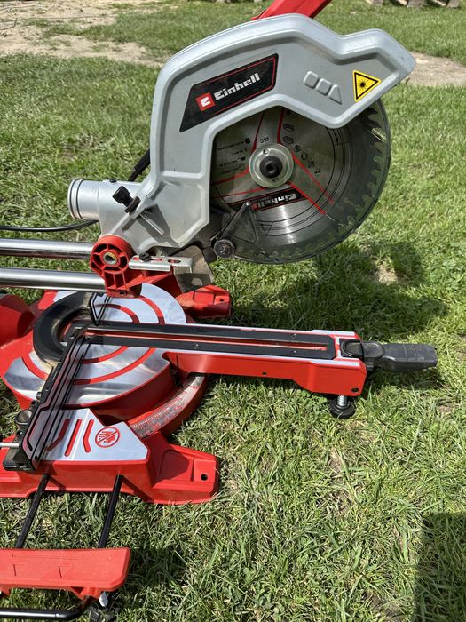 Торцювальна пила торцовка з протяжкою Einhell TC-SM 254