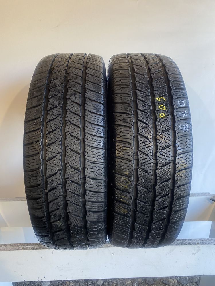 Para opon 215/60/17 C Continental VanContact Winter