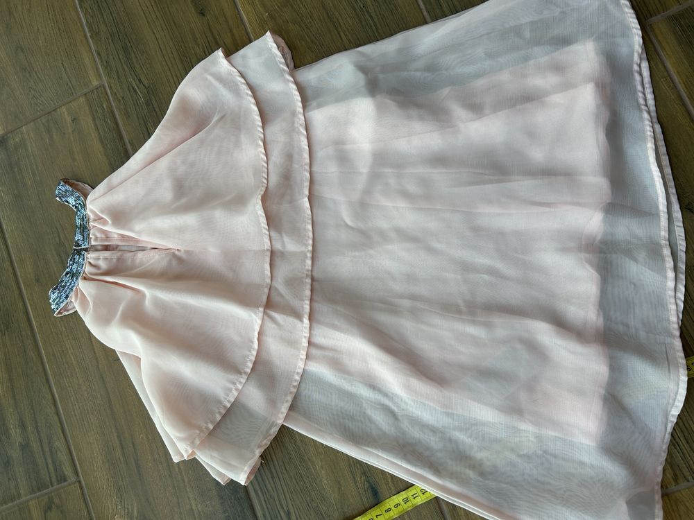 Сукня нарядна Лупілу 98-104 розмір