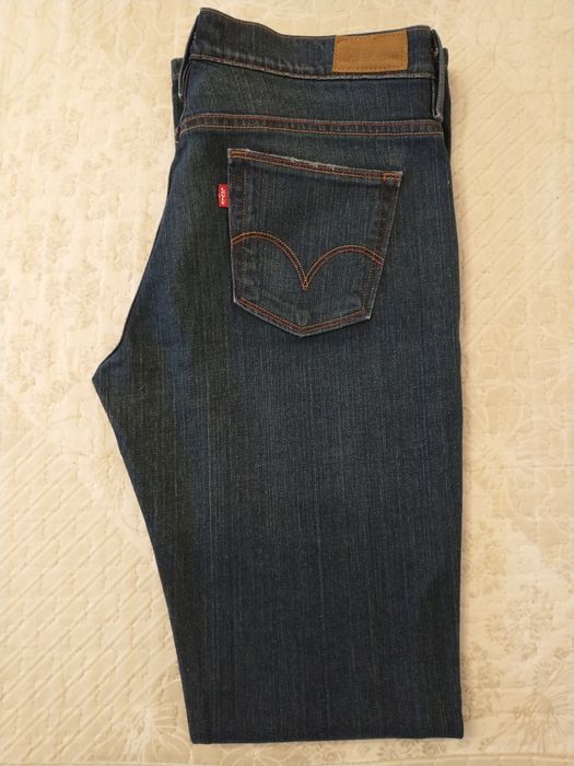 Nowe damskie spodnie jeansy dzwony Levi's