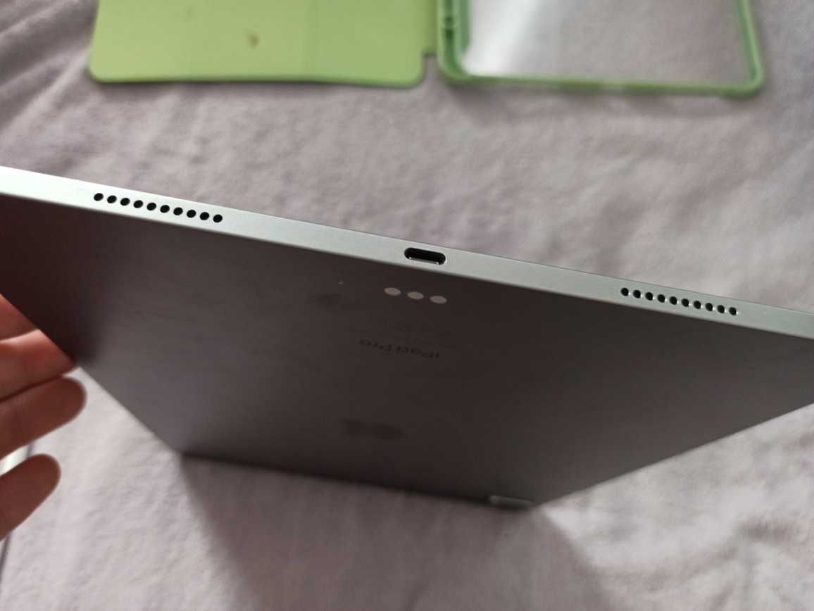 iPad Pro 12.9 128 GB M2 + apple pencil, rocznik 2023, stan - jak nowy