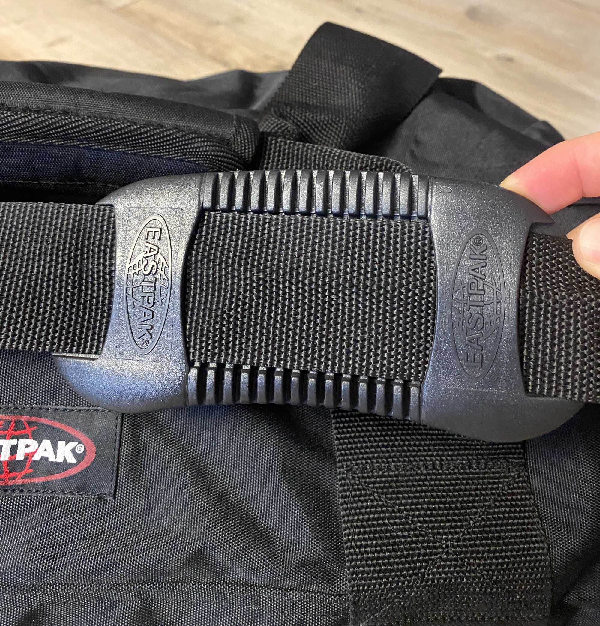 Большая дорожная сумка Eastpak TERMINAL + (96литров)