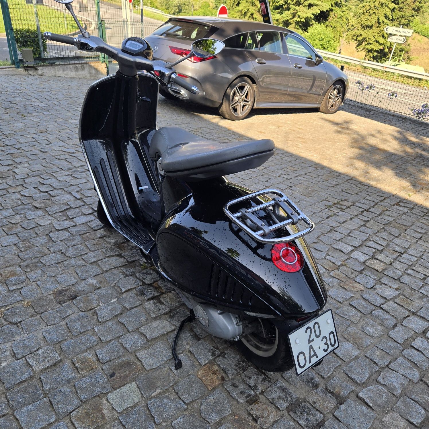 Vespa 946 ricordo italiano edição limitada