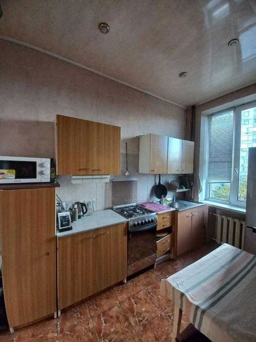 Продам 2-комн. квартиру Сталинка Вернадского Парк Шевченко NK