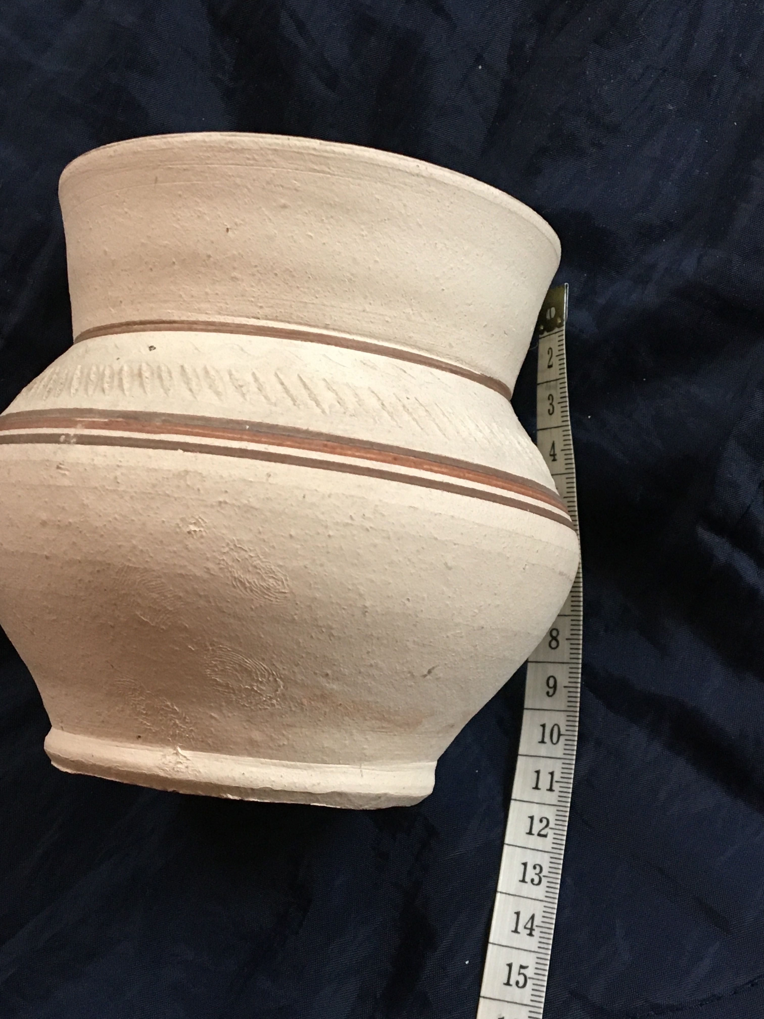 Wazon ceramiczny, wys 11 cm