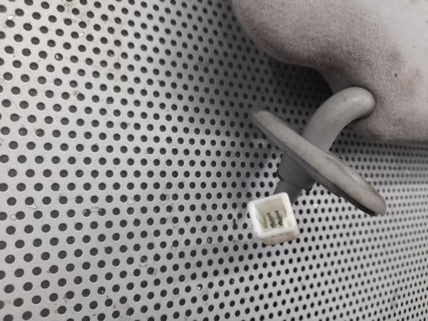 Pála de sol esquerda TOYOTA Prius Hatchback (_W2_)