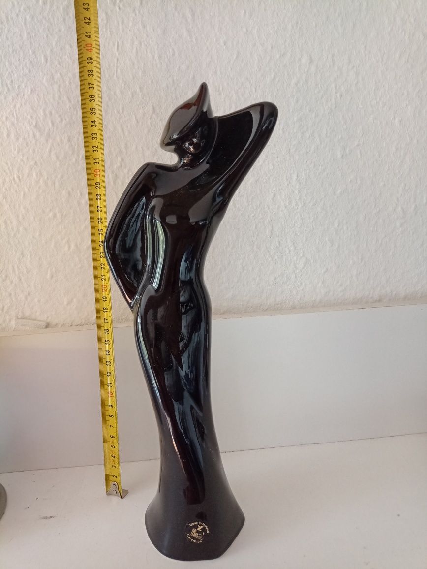Figurka fama kobieta w kapeluszu unikat