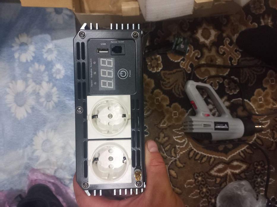 Продам інвертор новий 3 квт