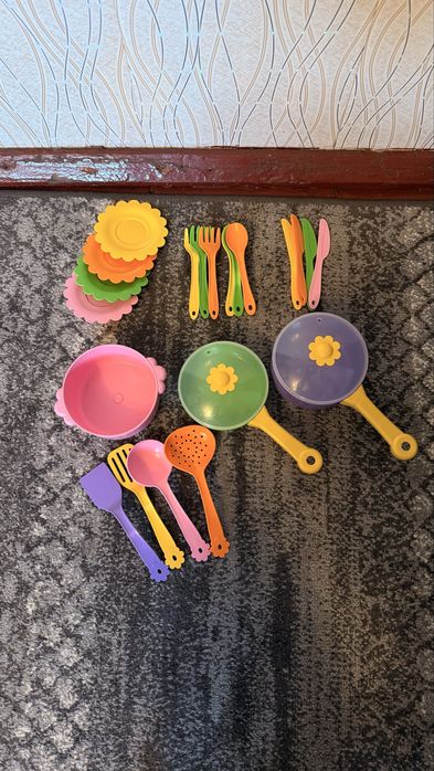 Іграшкова кухня для дітей