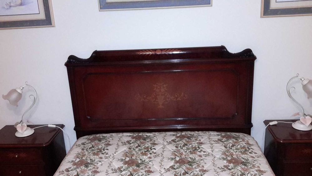 Mobília de Quarto Casal Completa (Roupeiro + Secretária)