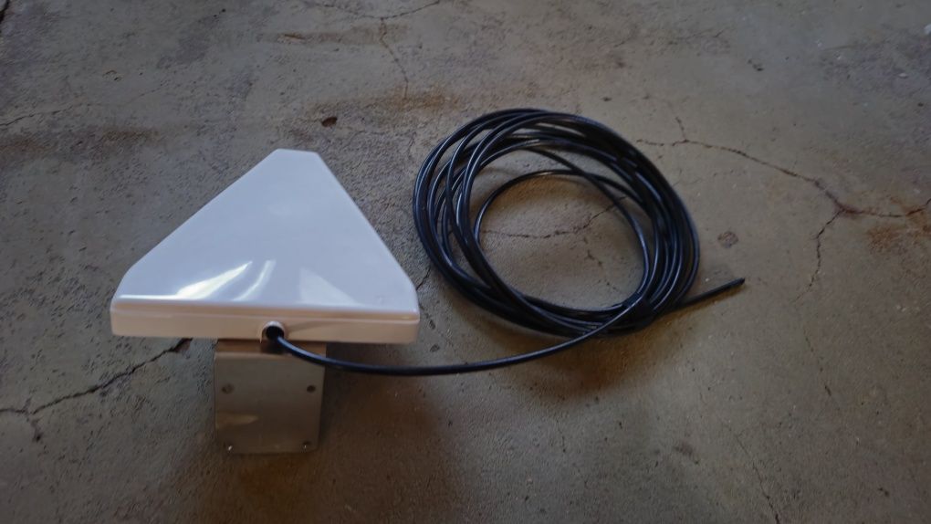 Antena GSM kierunkowa z przewodem 10 m