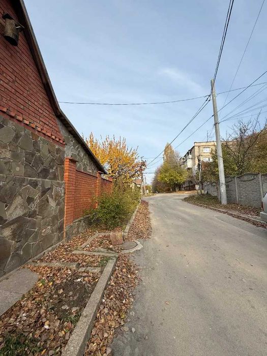 Продаж будинку 4к Олександра Поля (верх)
Леоніда Стромцова вул. 25/2