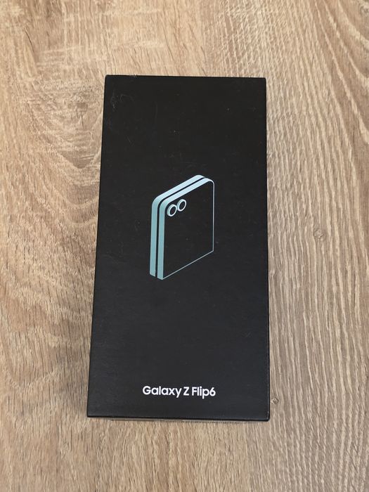 Samsung Galaxy Flip 6