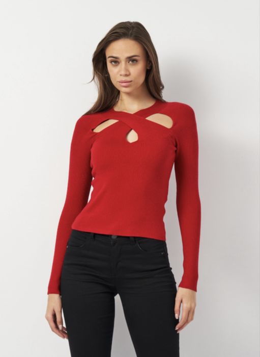 Кофта червона з вирізами