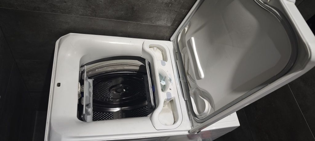 Pralka Electrolux EWT11276ELS