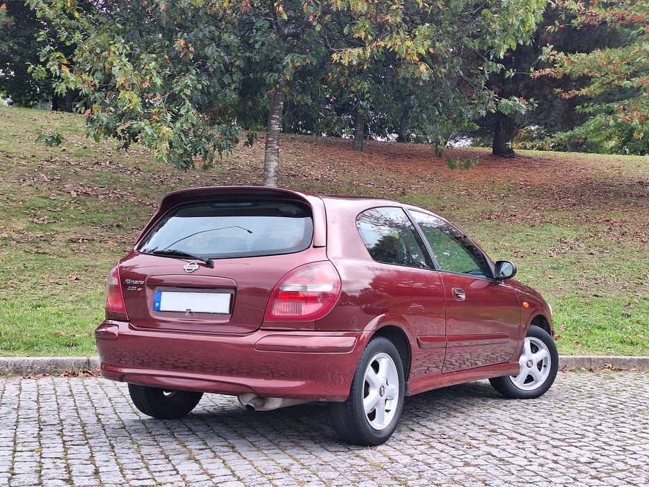 Nissan Almera 2.2 Turbo diesel 5 lugares