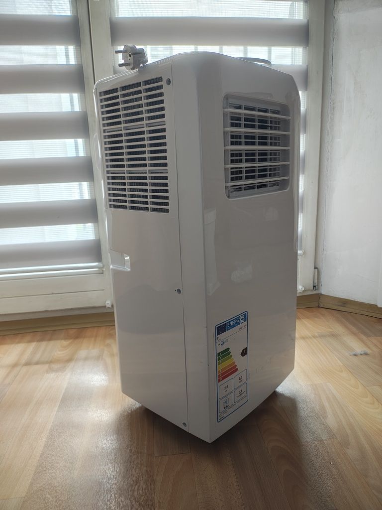 Sprzedam klimatyzator przenośny.