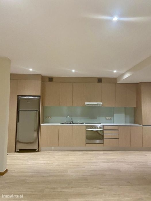 Apartamento T2 na Av. Dr.António Bento Mart.Júnior, 167, Vila do Conde