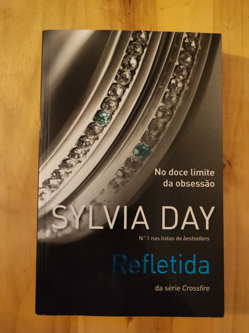 Livro "Refletida"