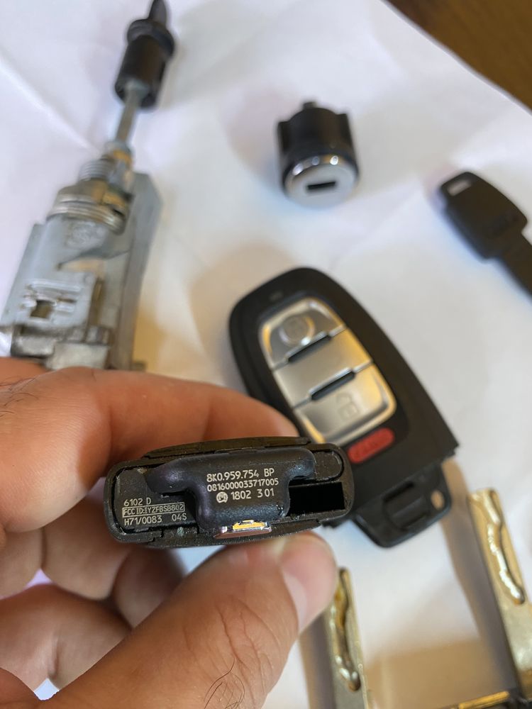 Комплект ключей от Audi sq5 2016г