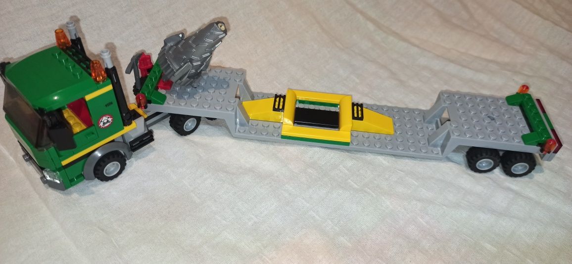 Lego City - 4203  Koparka z transporterem