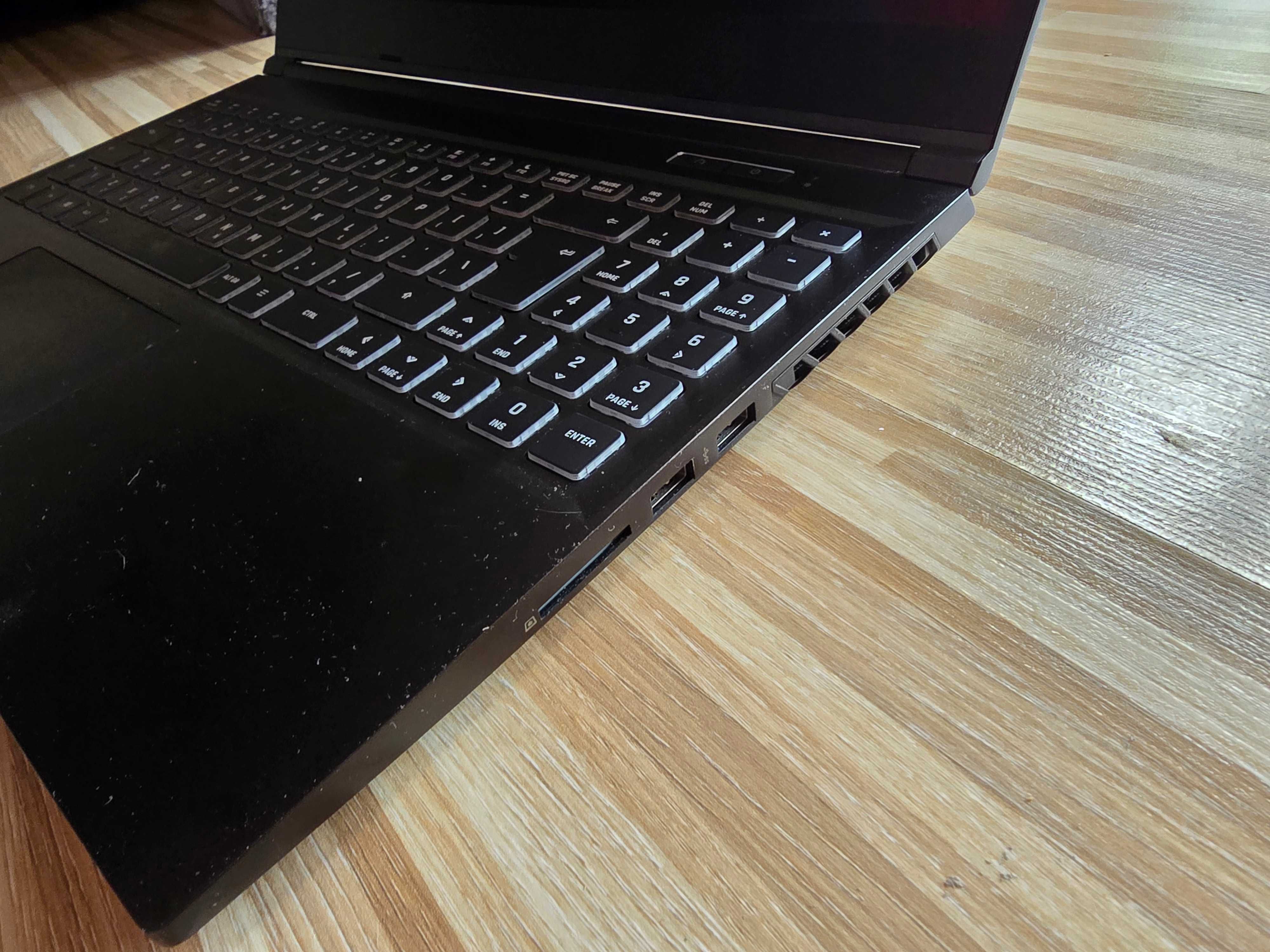 Laptop XMG Core 15 (22)