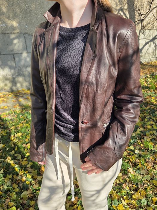 Шкіряний жакет Anna van toor 38р