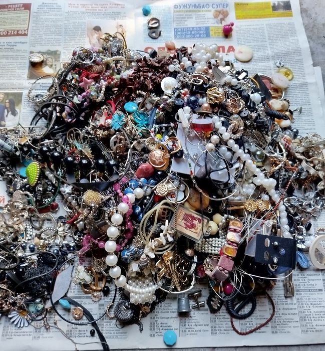 Продам Бижутерия 6 кг