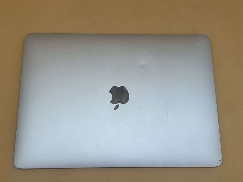 Macbook air 2020 m1 256 8gb