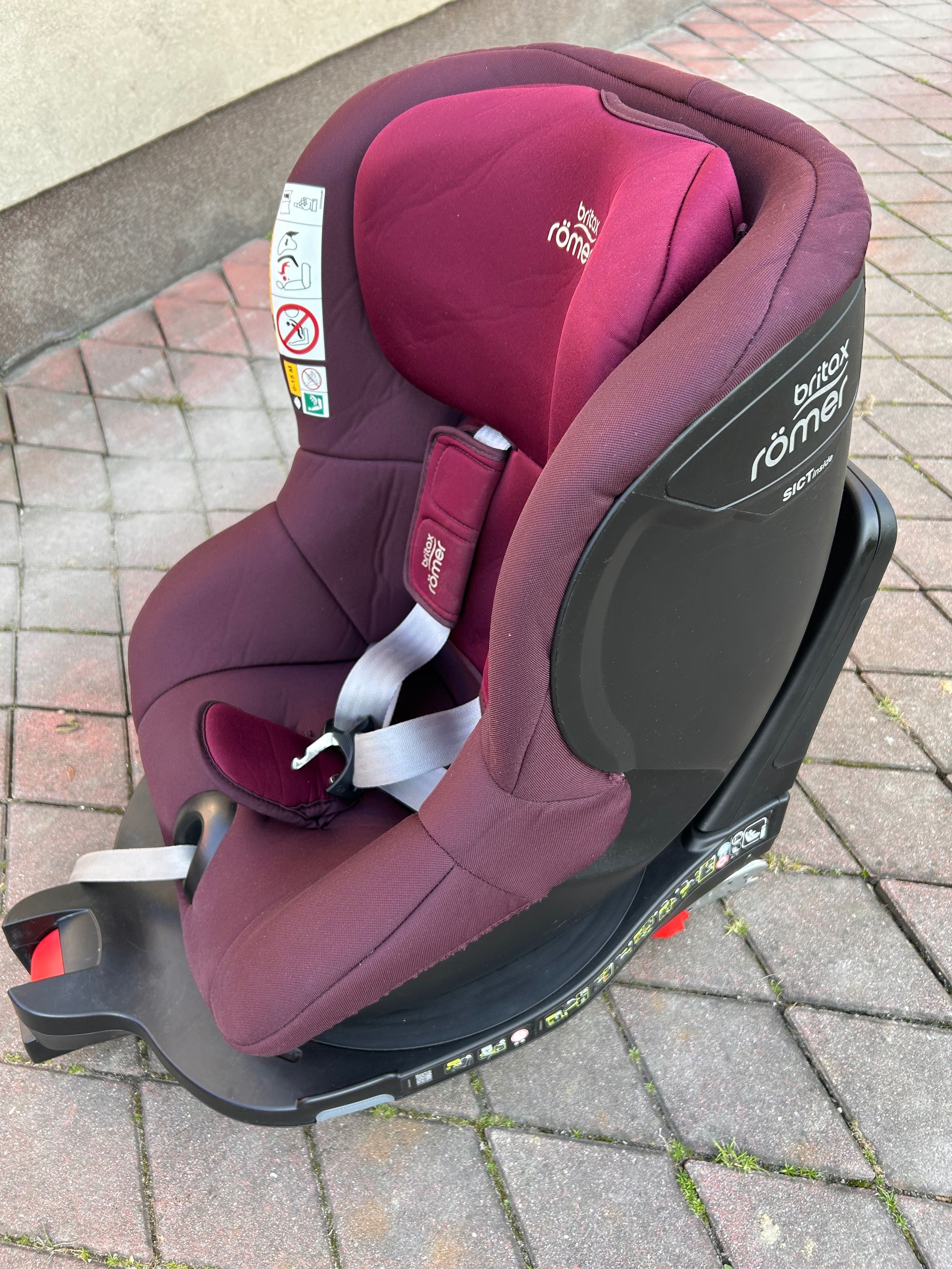 Britax Romer Dualfix M i-Size burgundy red