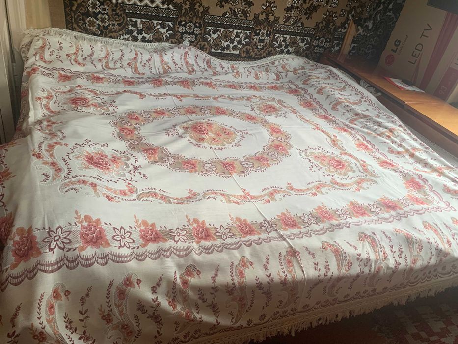 Продам покрывало (новое)