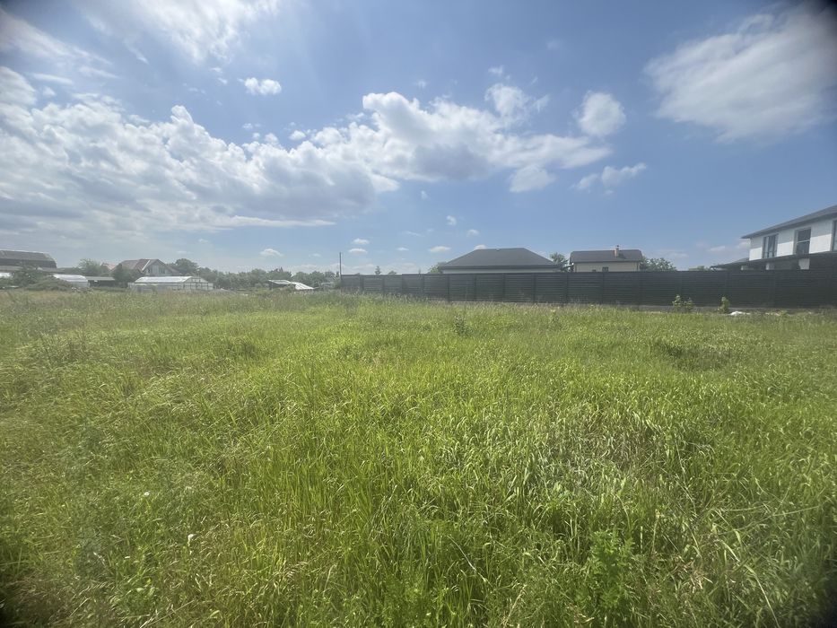 Продаж ділянки Погреби вул. Весняна 6 - 10 сот