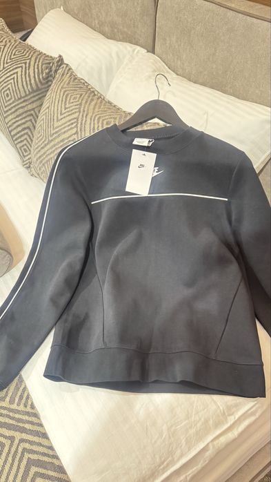 Продам свитшот Nike женский р. М