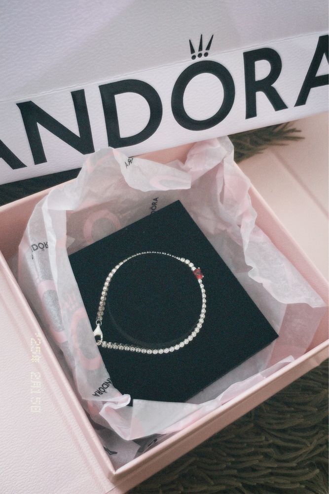 Браслет Pandora “Червоне серце” (оригінал)