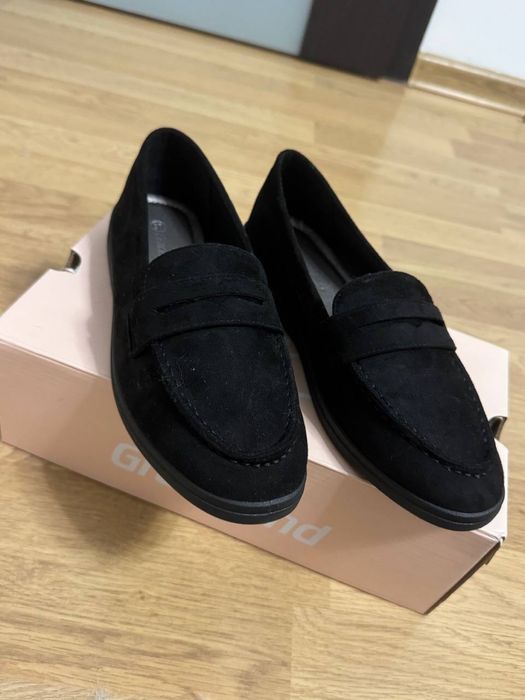 Продам женские лоферы