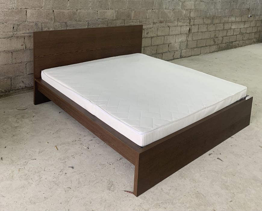 Łóżko Ikea Malm z materacem 180 x 200 cm