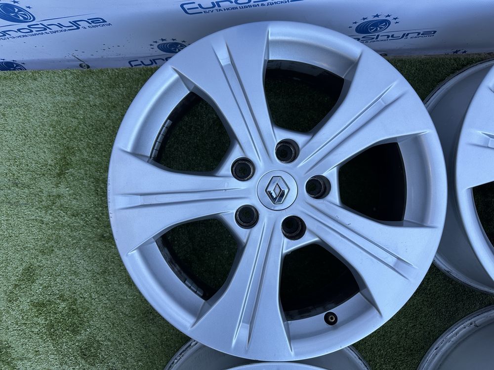 Диски 5/114.3 R17 Reno 7J ET49 ЦО66.1