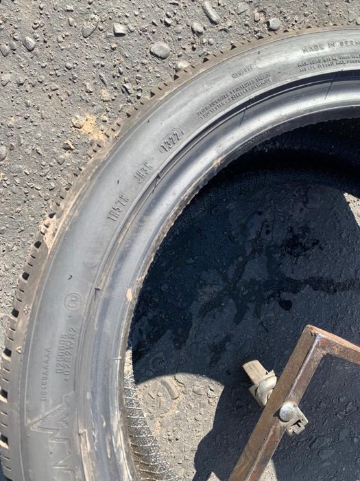 Шини 225/45 R17 Dunlop зима, 7-8мм, 2022р