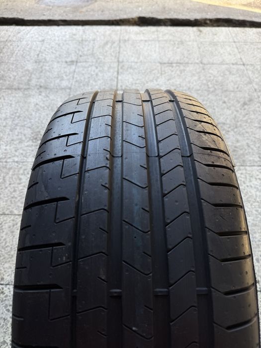 Pneus semi-novos 245/35R20