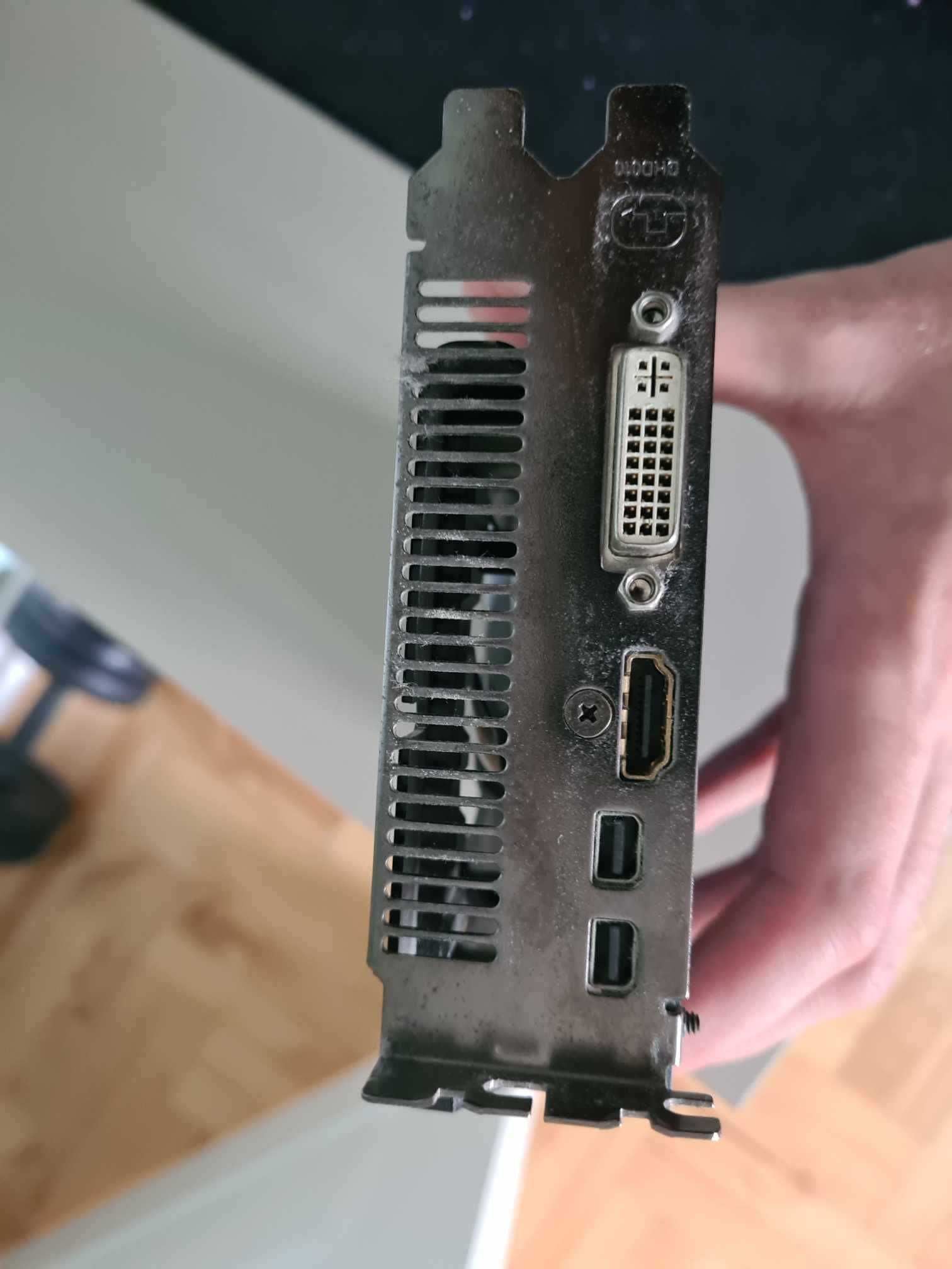 Karta graficzna Gigabyte Radeon HD7770 stan BDB  100% sprawna
