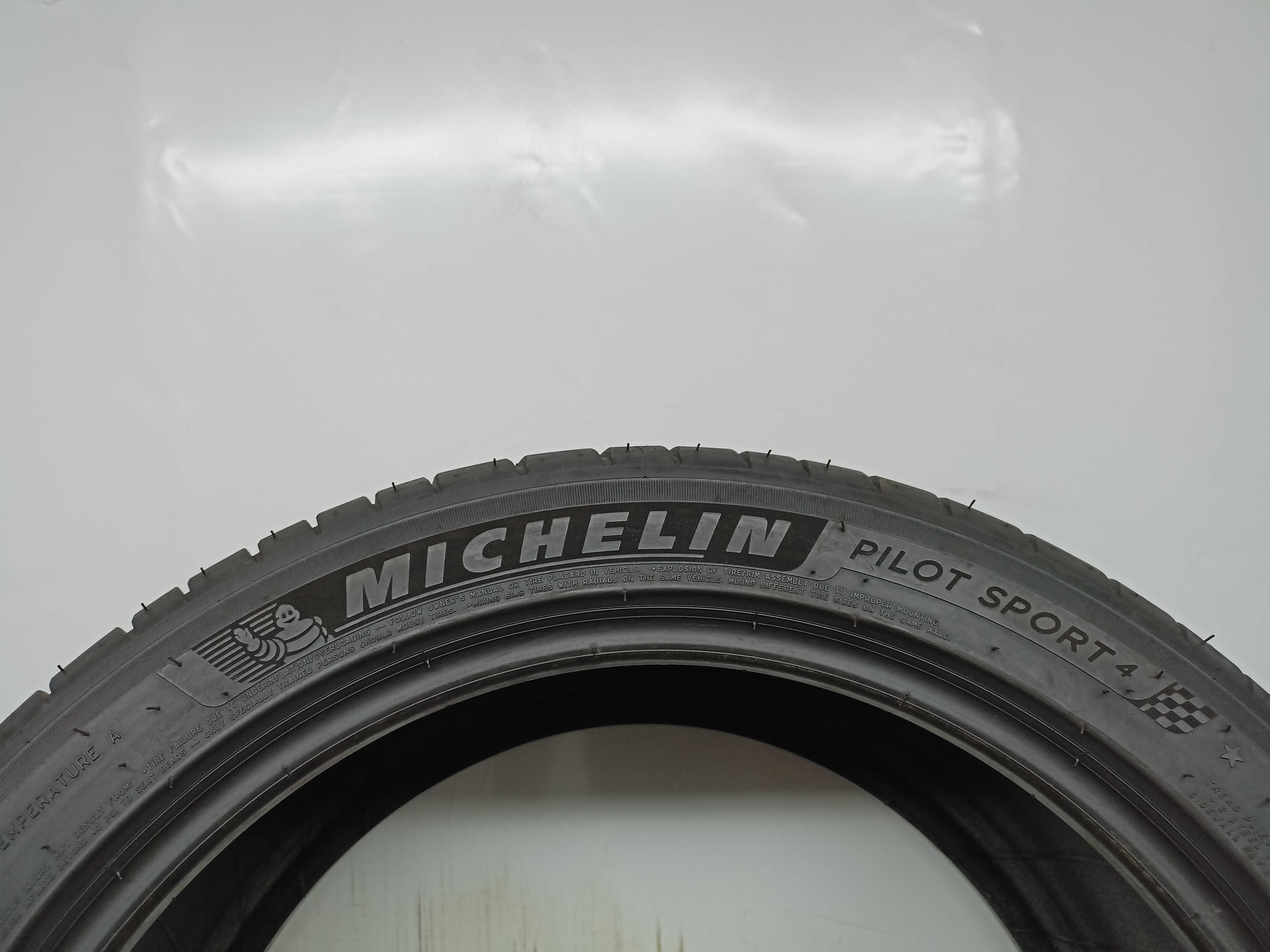 Michelin Pilot sport4 255/40/18 2021rok 99Y 5,8mm (189)